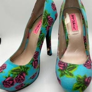 betsy johnson ultra High Stiletto Heels Size  8 Dissok Teal and Red Roses